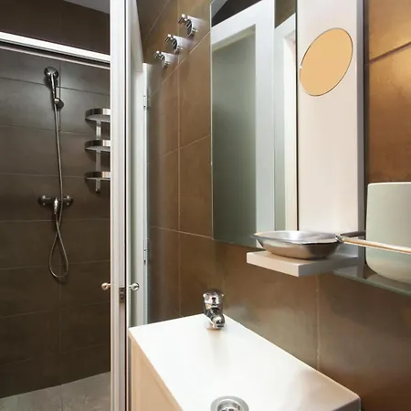Gran Via Apartment Barcelona Exterior photo